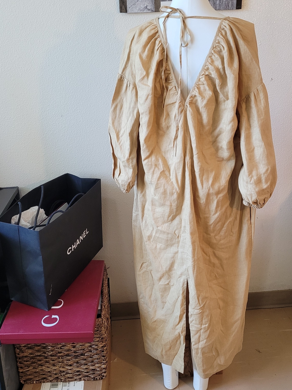 Banana Republic Flowing European Flax Linen Maxi Dress in Light Gold - Picture 4 of 11